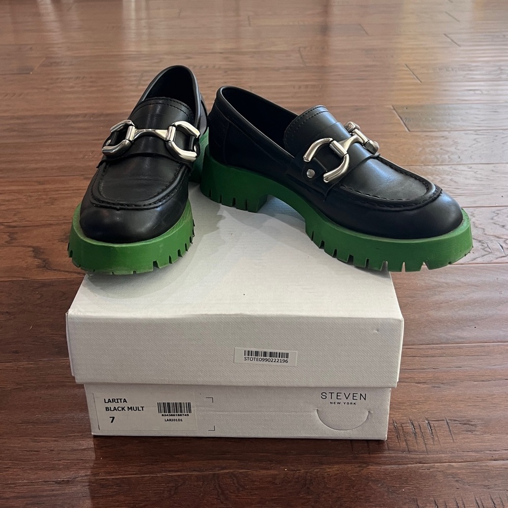 Steven Madden Larita Black Loafers with Green Soles